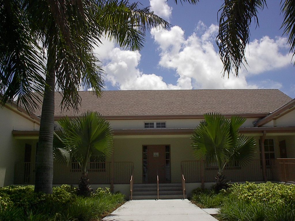 Arthur and Polly Mays Community Middle School