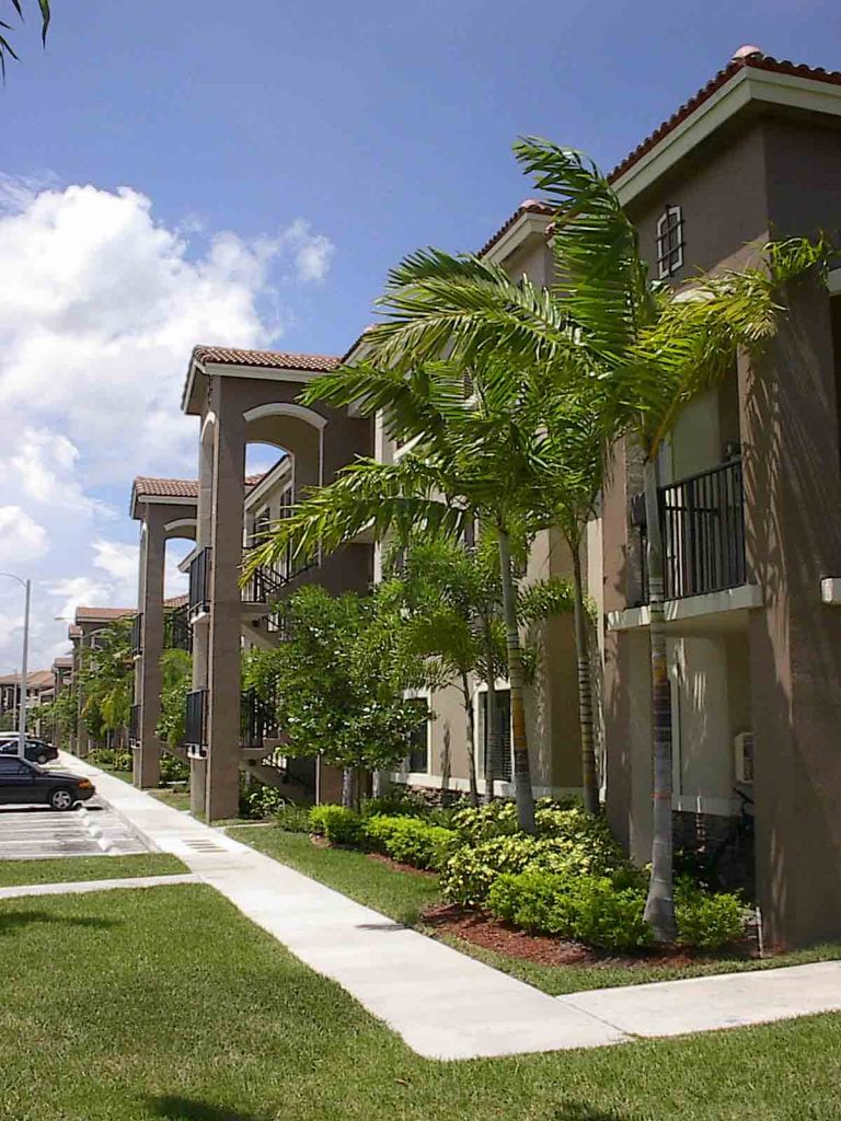 The Courts at Bayshore